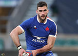 Charles Ollivon in action for France against England during 2021 Six Nations