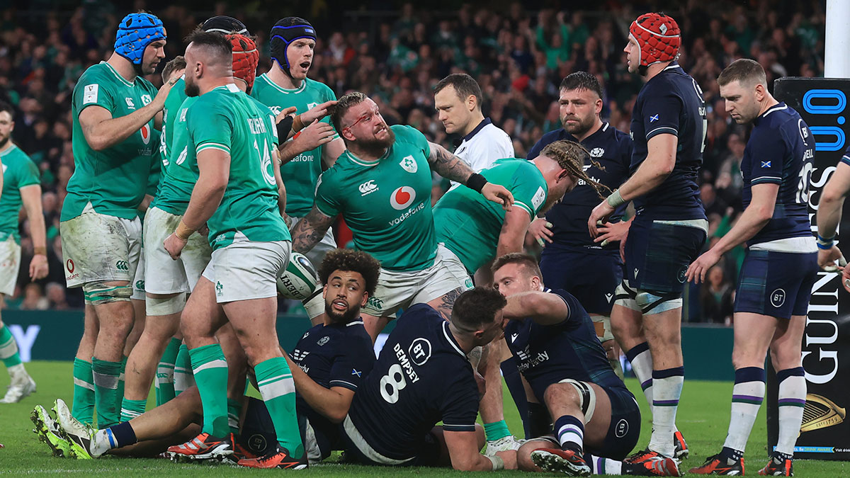 Andrew Porter celebrates a try for Ireland v Scotland in 2024 Six Nations