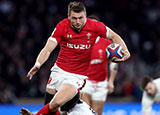 Dan Biggar in action for Wales against England in 2022 Six Nations