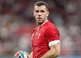 Gareth Davies in action for Wales against Georgia at 2019 Rugby World Cup