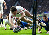 Henry Arundell scores a try for Engl;and v Italy in 2023 Six Nations