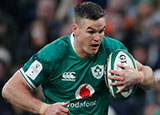 Johnny Sexton in action for Ireland v Italy in 2022 Six Nations