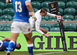 Jonny May scores a spectacular diving try for England v Italy in 2021 Six Nations