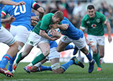 Keith Earls breaks through to score Ireland's third try against Italy in 2019 Six Nations