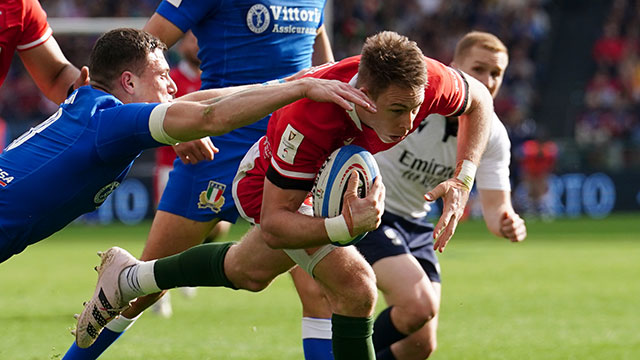 Liam Williams scores a try for Wales against italy in 2023 Six Nations