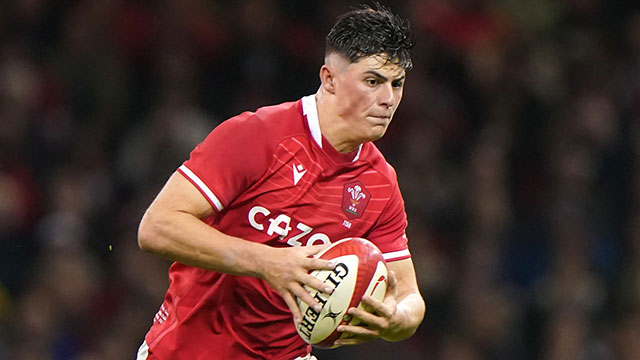 Louis Rees-Zammit in action for Wales v New Zealand during 2022 Autumn Internationals
