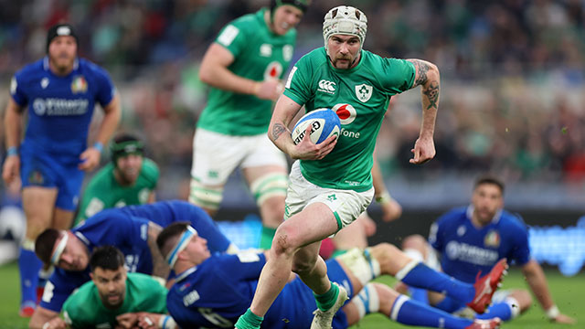 Mack Hansen runs through score a try for Ireland against Italy in 2023 Six Nations