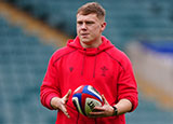 Sam Costelow during a kicking session as Twickenham during 2026 Six Nations