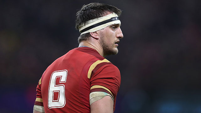 Sam Warburton playing for Wales