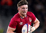 Tom Curry in action for England during 2021 autumn internationals