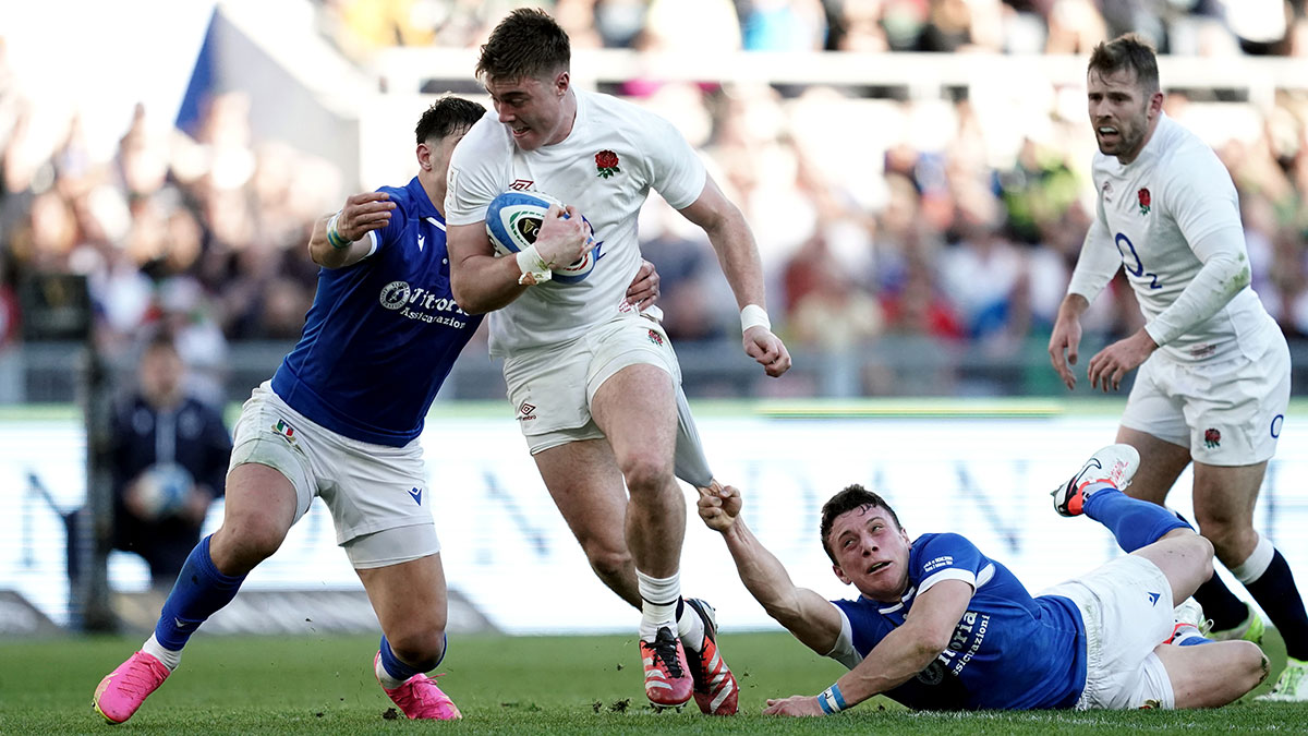 Tommy Freeman in action for England against Italy during 2024 Six Nations
