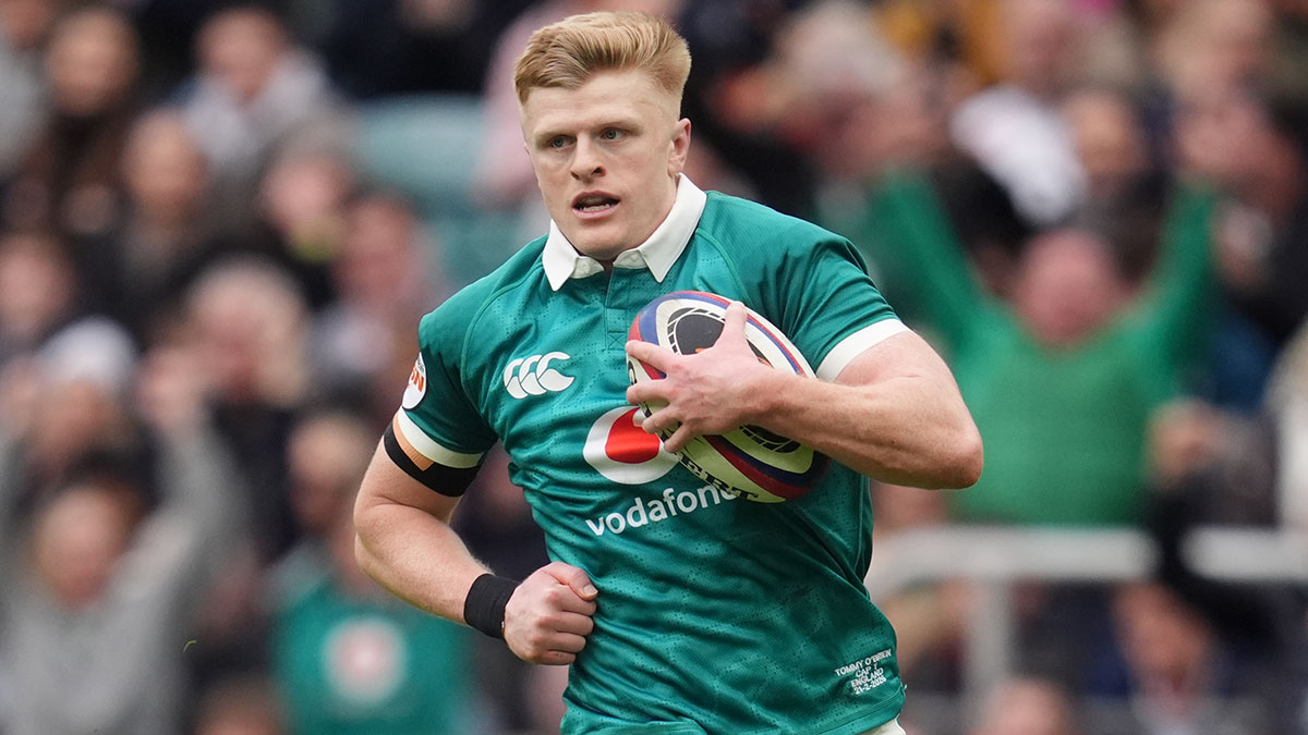 Tommy OBrien scores a try for Ireland against England during 2026 Six Nations