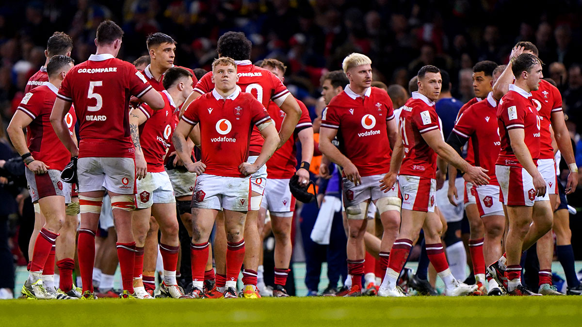 Wales players look dejected after loss to France in 2024 Six Nations 